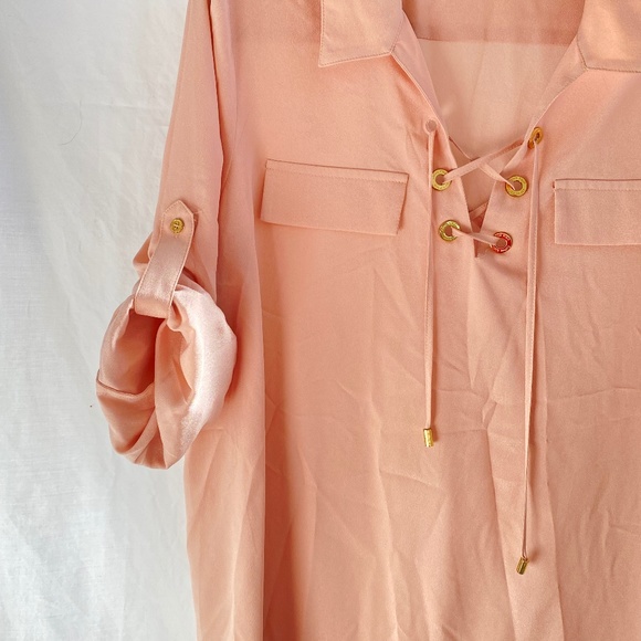 Calvin Klein Women's - Blush - Blouse w/ Gold Accents - Size: Large - Picture 8 of 10